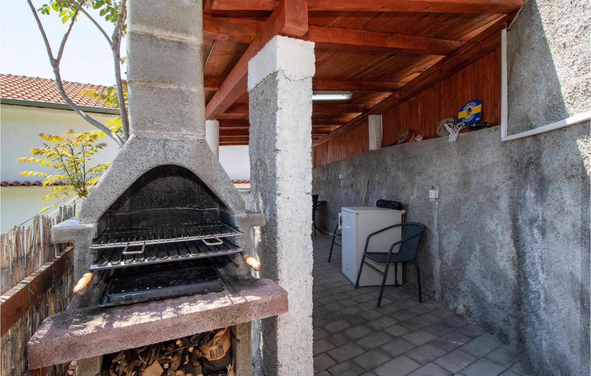 Lovely Apartment In Bribir With Kitchen Exterior photo
