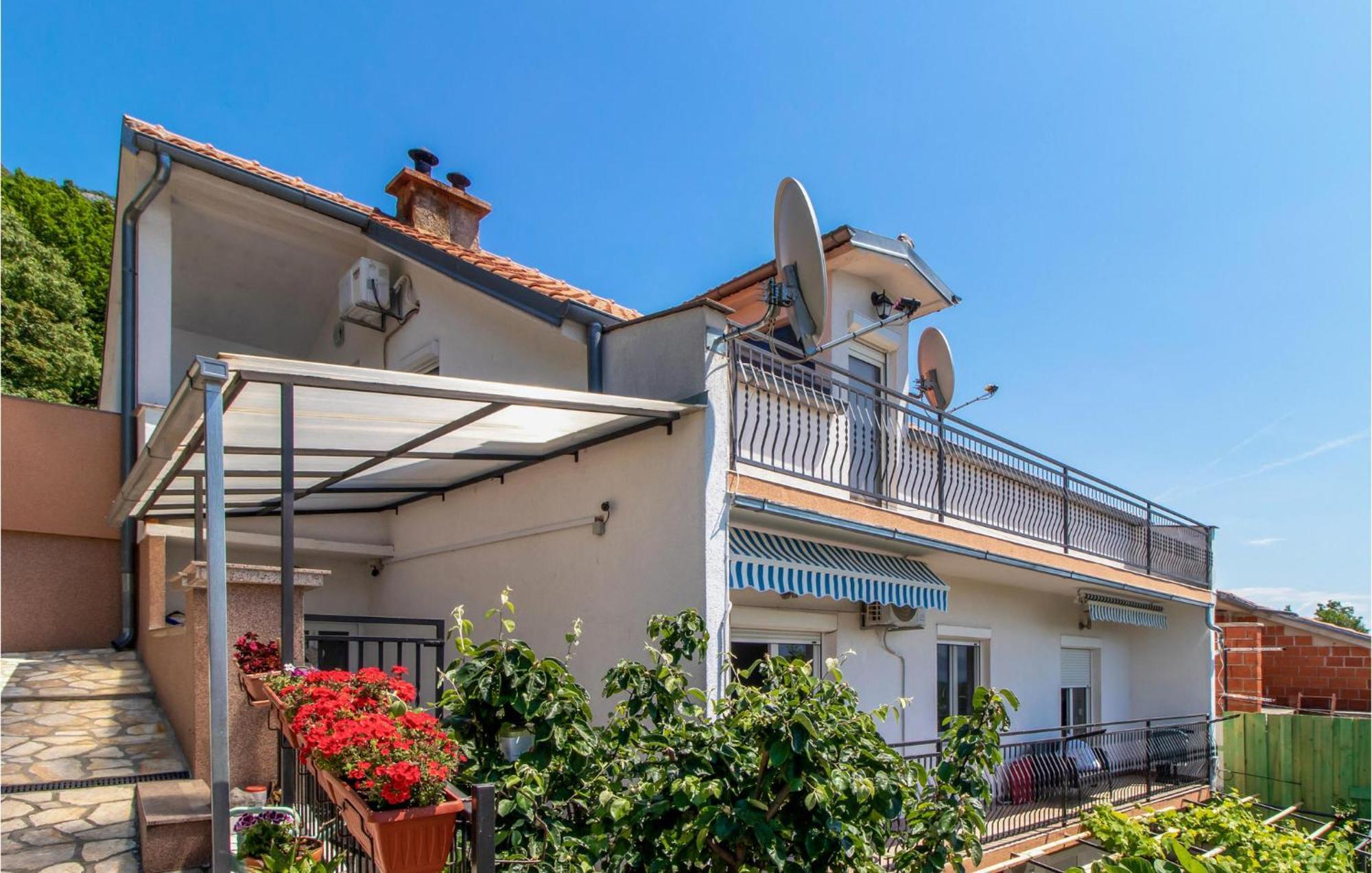 Lovely Apartment In Bribir With Kitchen Exterior photo