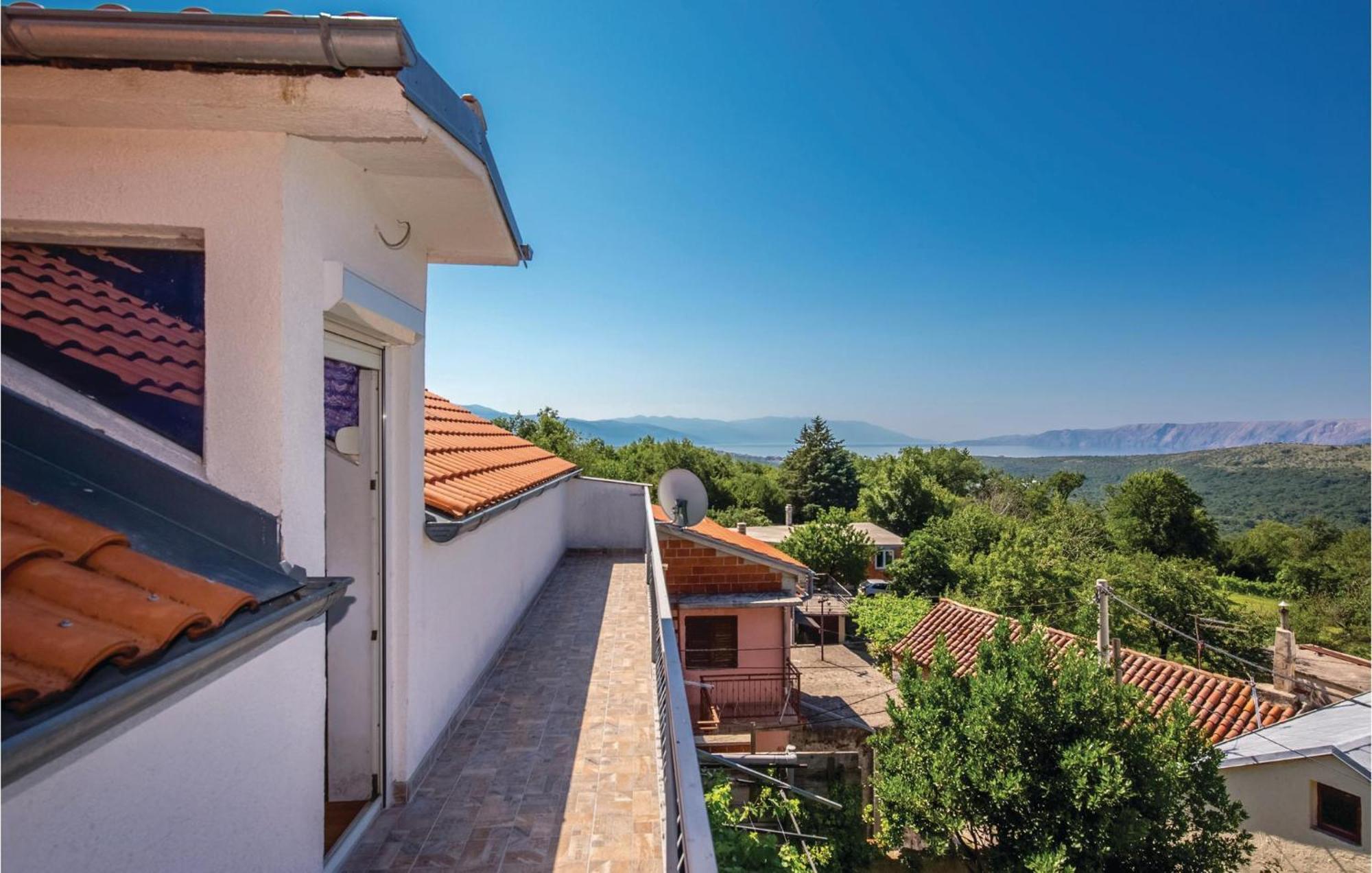 Lovely Apartment In Bribir With Kitchen Exterior photo